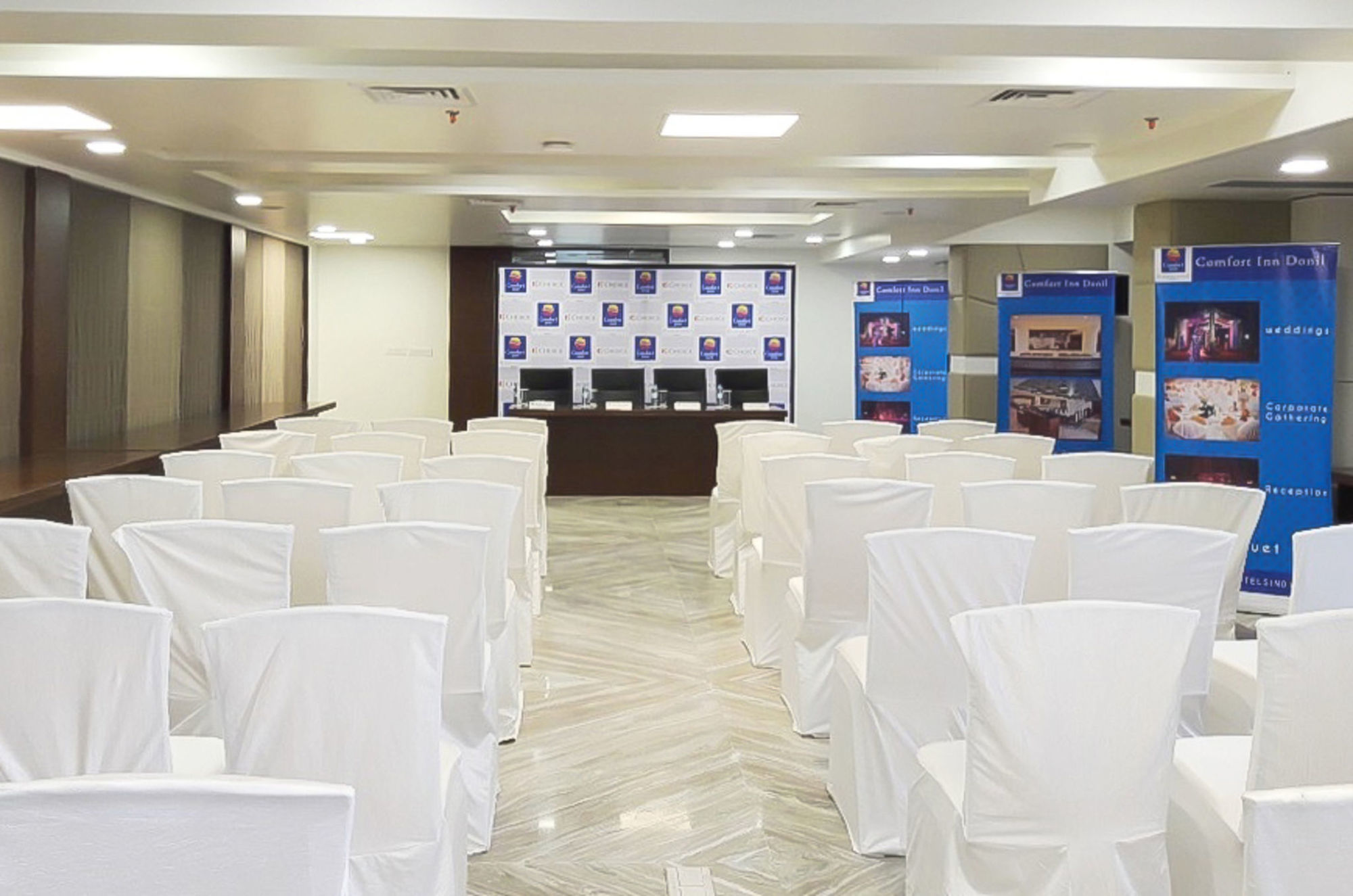 Comfort Inn Donil Vadodara Faciliteiten foto