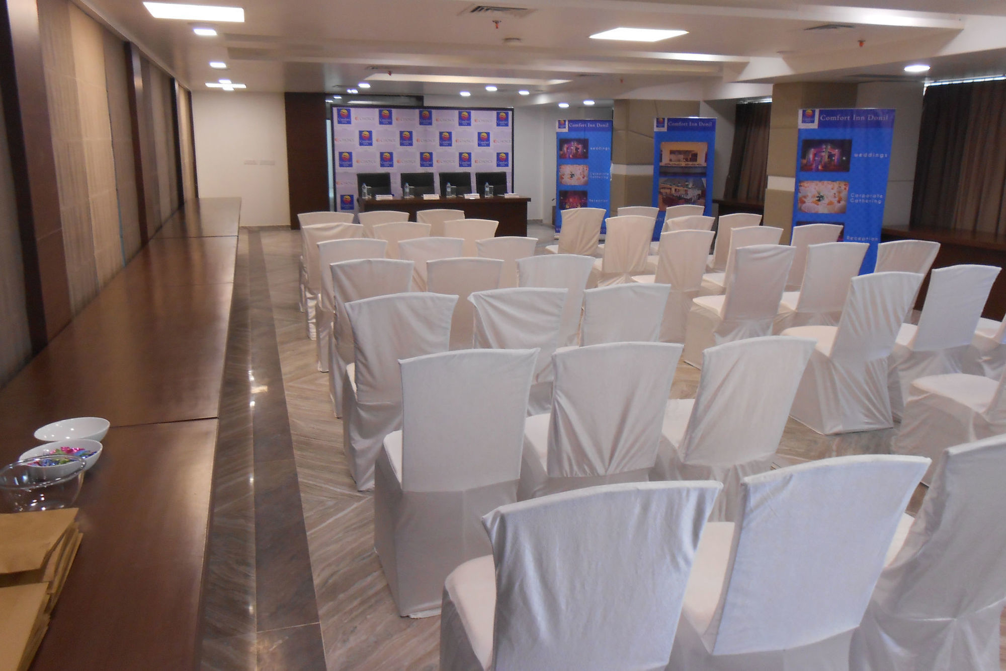 Comfort Inn Donil Vadodara Faciliteiten foto